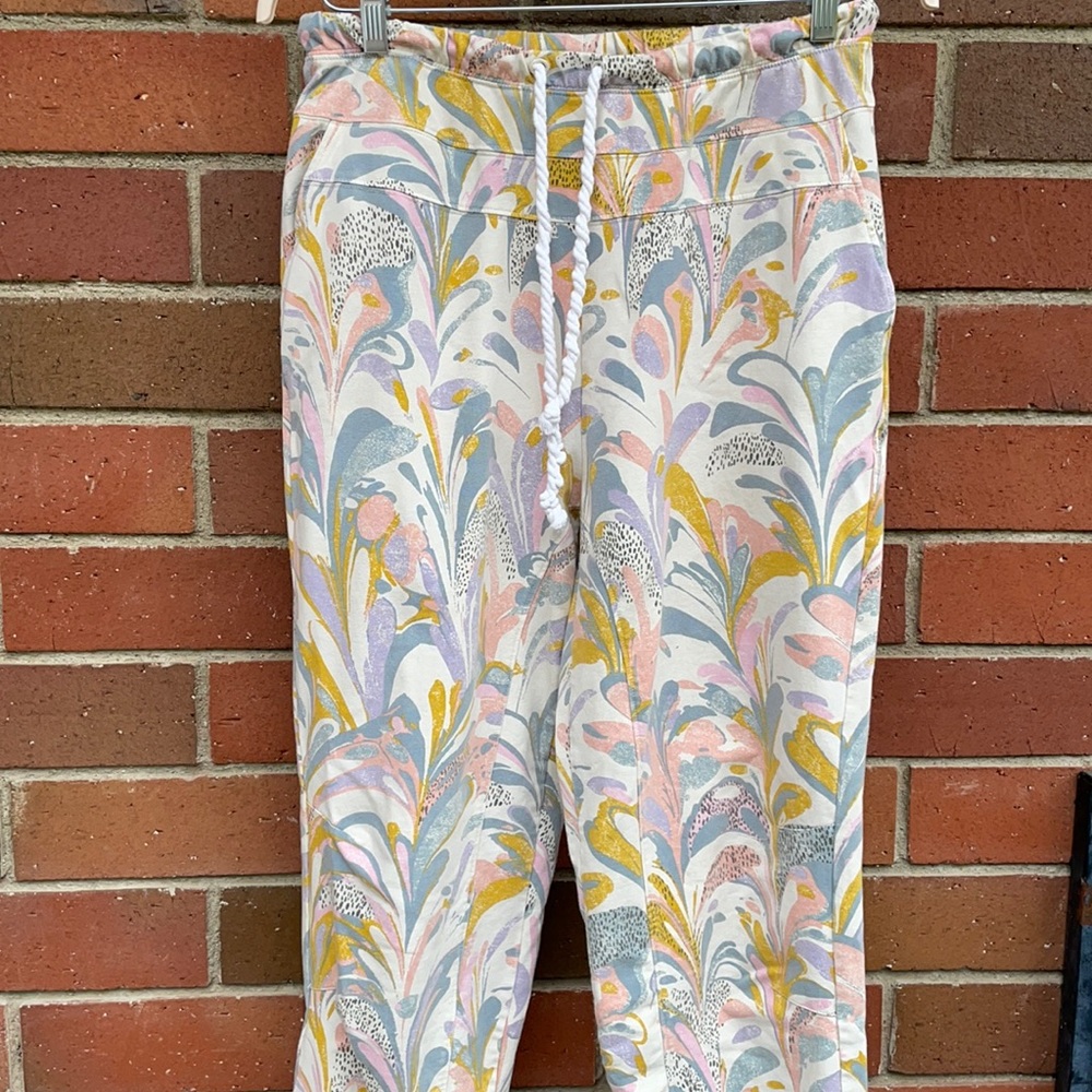 Cozy Joggers w/ drawstring & Pockets!! Fast Shipping!